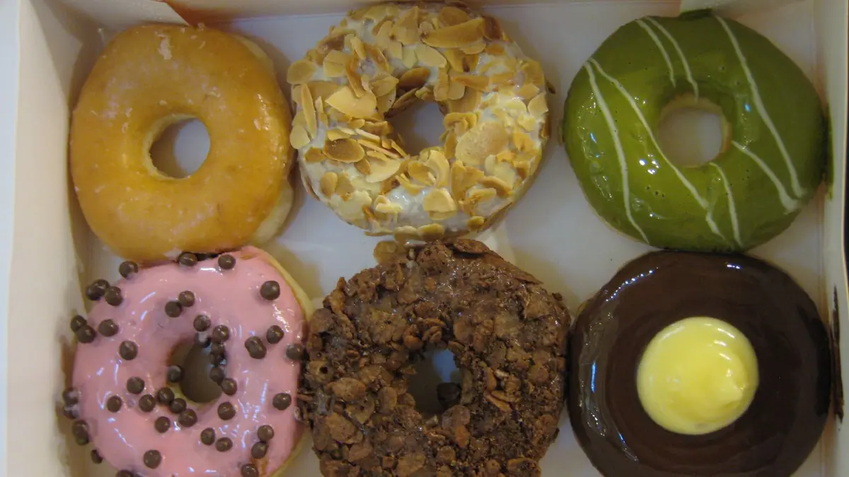 Aramark@Donut Express – doughnut shop in Chessington, London